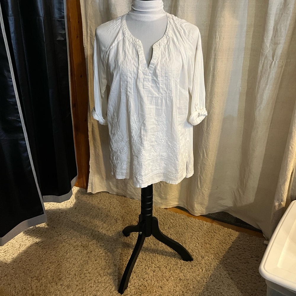 Chic White Women's Blouse